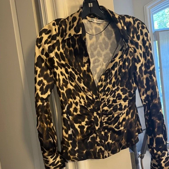 Zara Animal Print Blouse in Black and Brown - Picture 3 of 6
